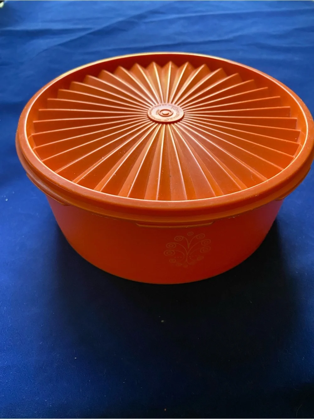 Vintage Tupperware Servalier Orange Canister 8 Cups